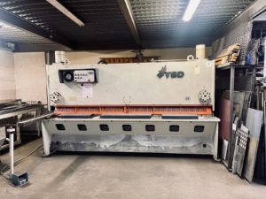 CISAILLE GUILLOTINE YSD TIype : HGA 31/6 